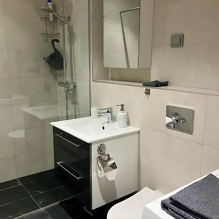 Spacious And Cozy With A Balcony In A High-rise Building Ταλίν